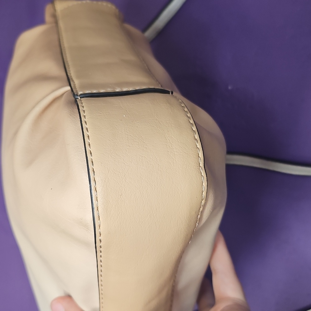 Simply Vera Vera Wang Cream and Tan Shoulder Bag - Picture 10 of 16